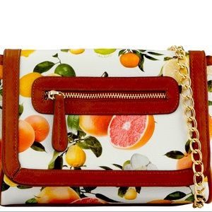 Beautiful vintage Aldo citrus fruit purse